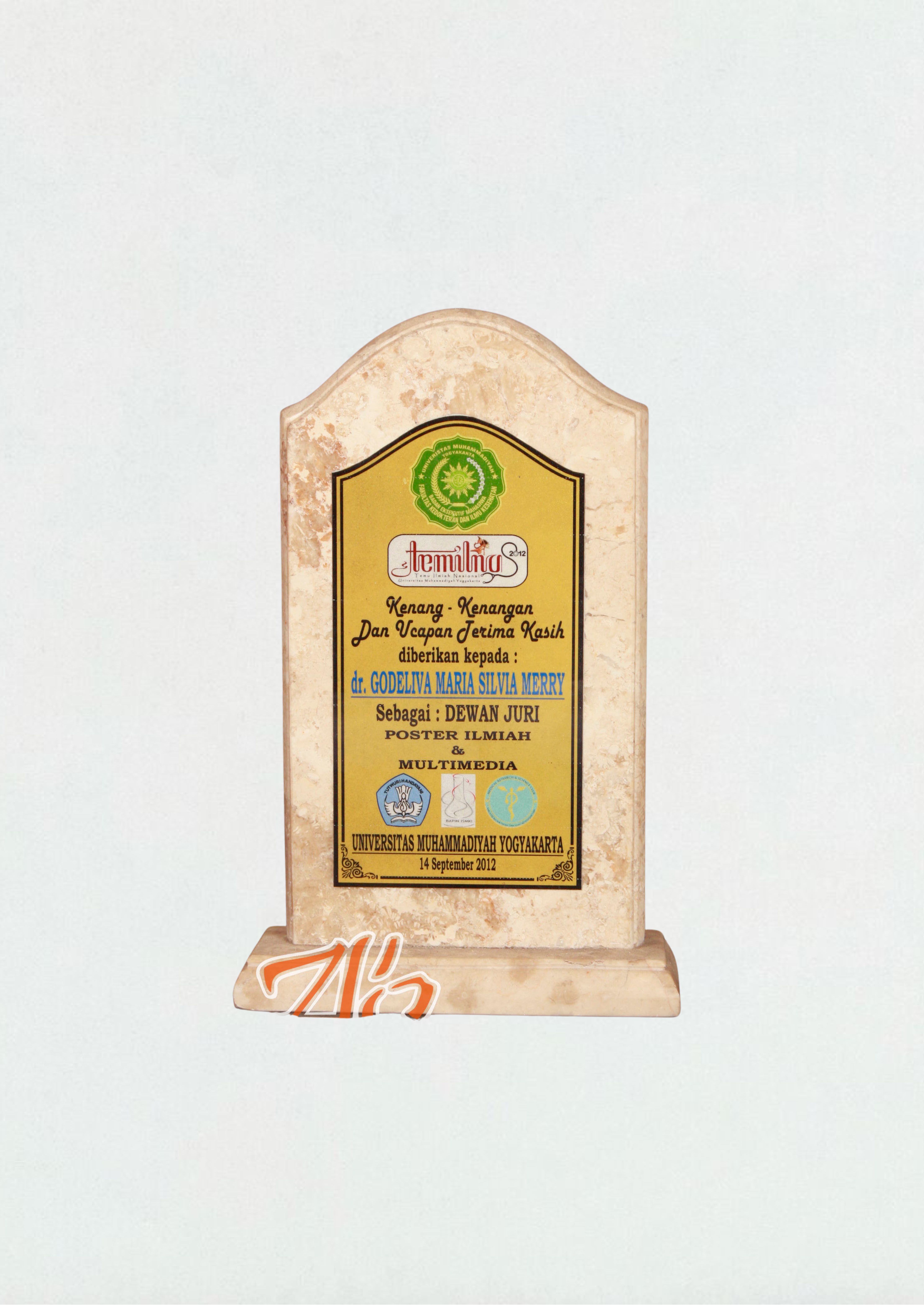 Plakat Marmer Tugu Oval